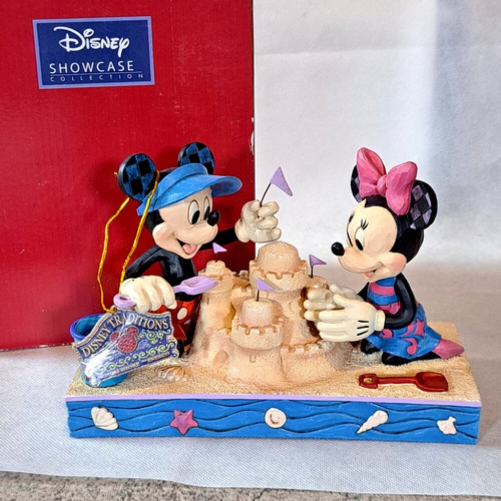 Jim Shore Disney Showcase Enesco “Seaside Sweethearts” Mickey & Minnie Figurine